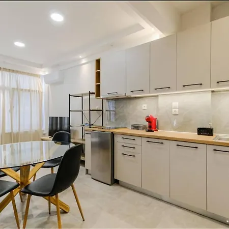 Ladadika Vibes * Салоники